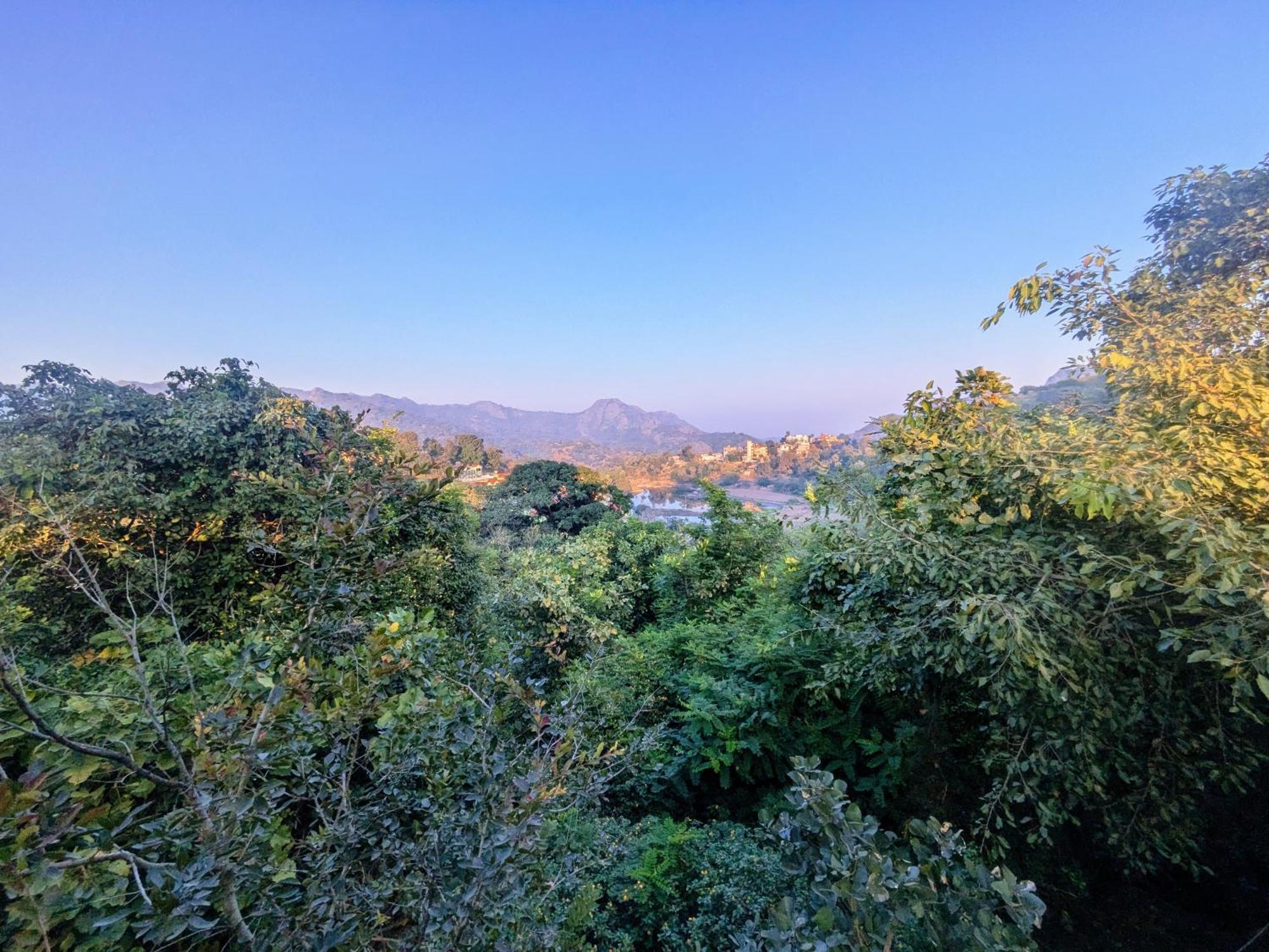 Dude Ranch Villa Mount Abu Bagian luar foto