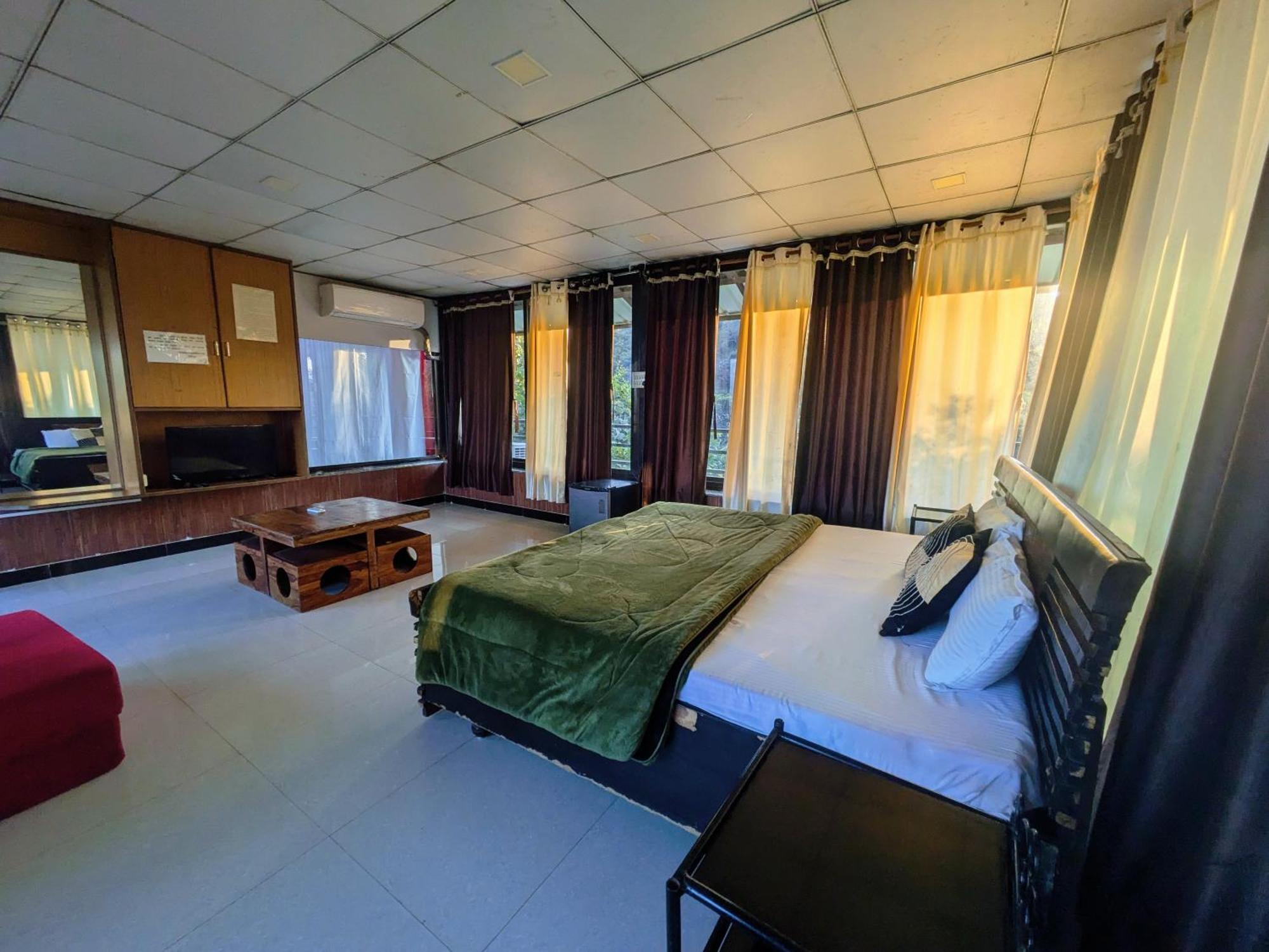 Dude Ranch Villa Mount Abu Bagian luar foto